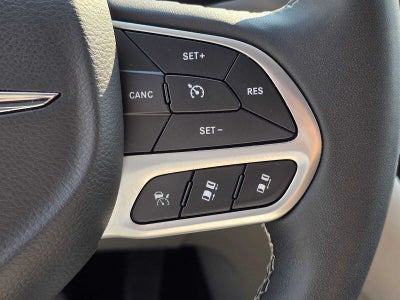 2024 Chrysler Pacifica Hybrid Select