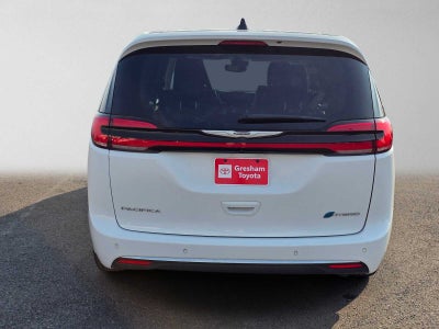 2024 Chrysler Pacifica Hybrid Select