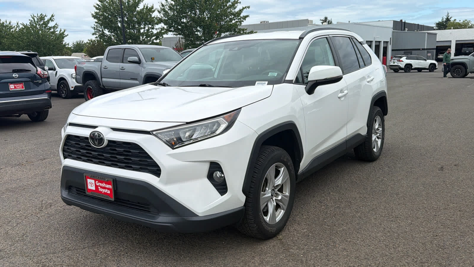 2020 Toyota RAV4 XLE