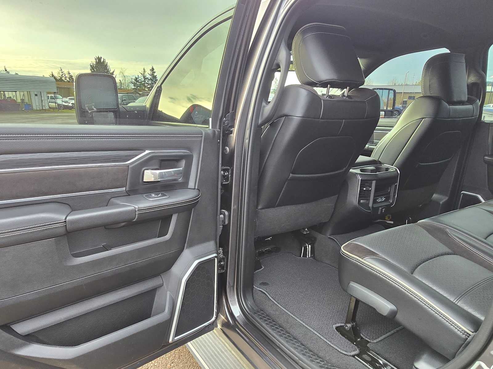 2024 RAM 3500 Laramie