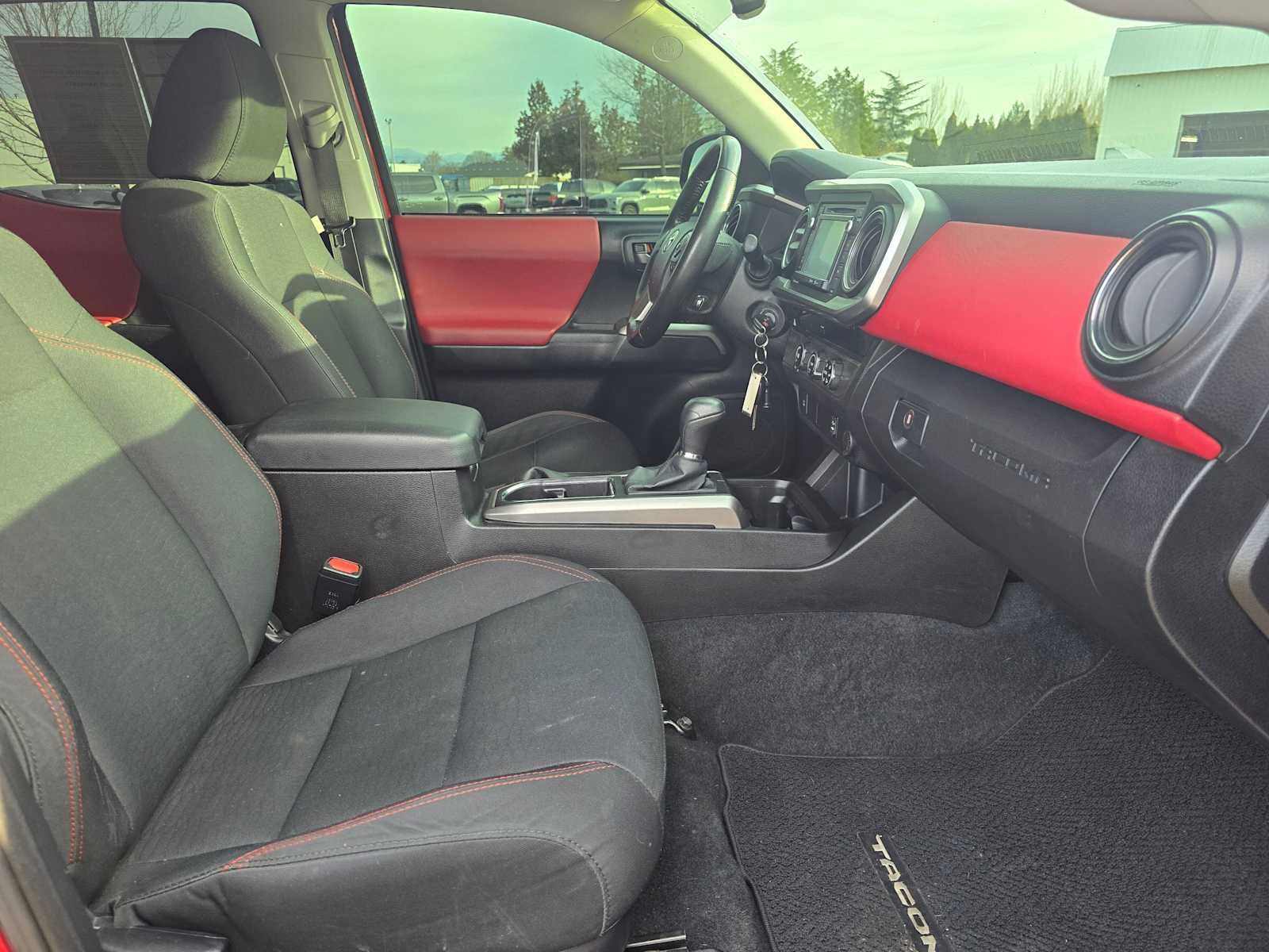 2016 Toyota Tacoma SR5