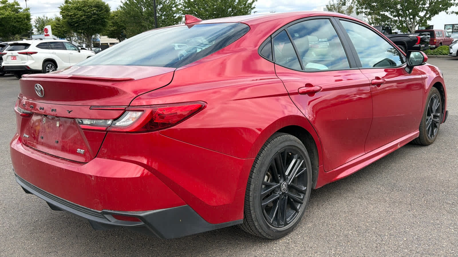 2025 Toyota Camry SE