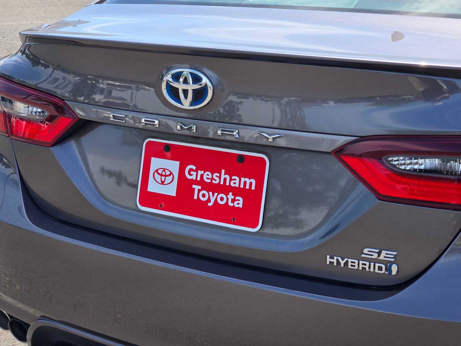 2023 Toyota Camry Hybrid SE