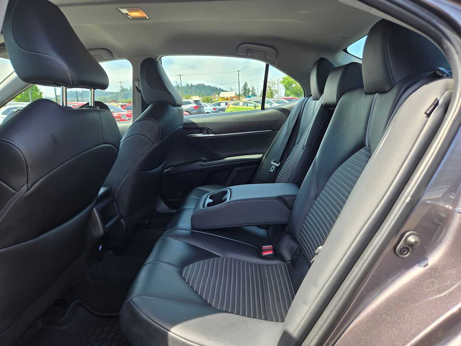 2023 Toyota Camry Hybrid SE