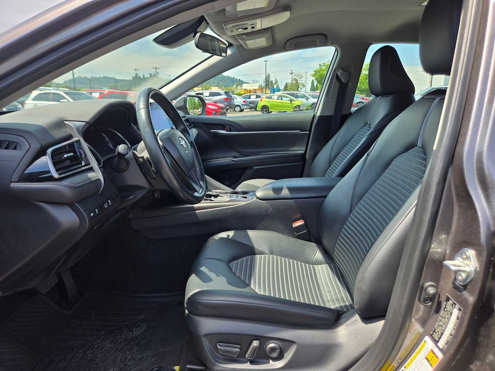 2023 Toyota Camry Hybrid SE