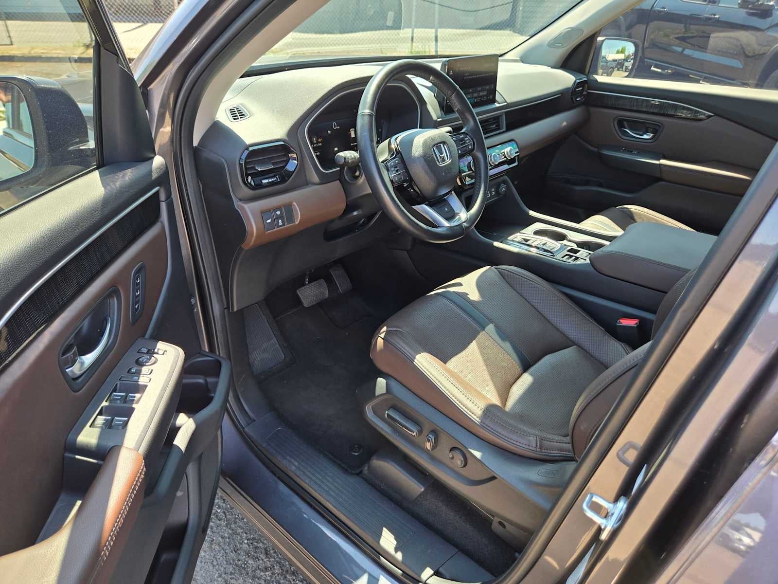 2023 Honda Pilot Elite