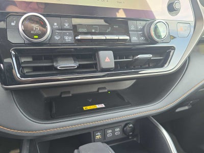 2023 Toyota Highlander Hybrid Bronze Edition