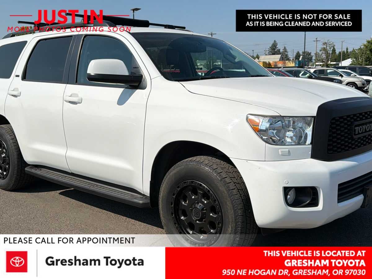 2017 Toyota Sequoia SR5