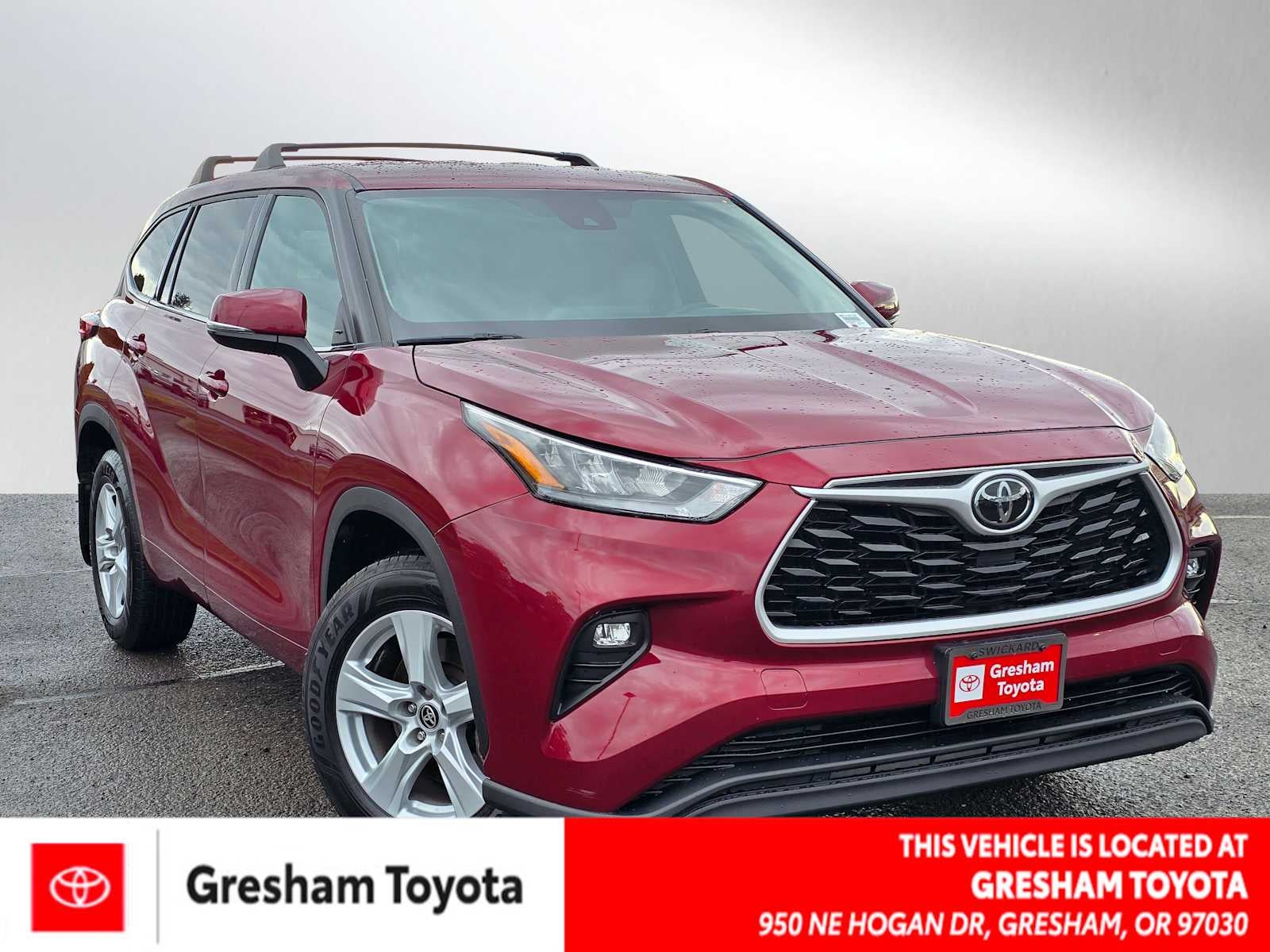 2020 Toyota Highlander LE