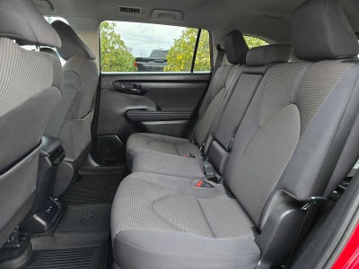 2020 Toyota Highlander LE