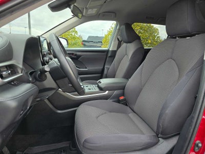 2020 Toyota Highlander LE