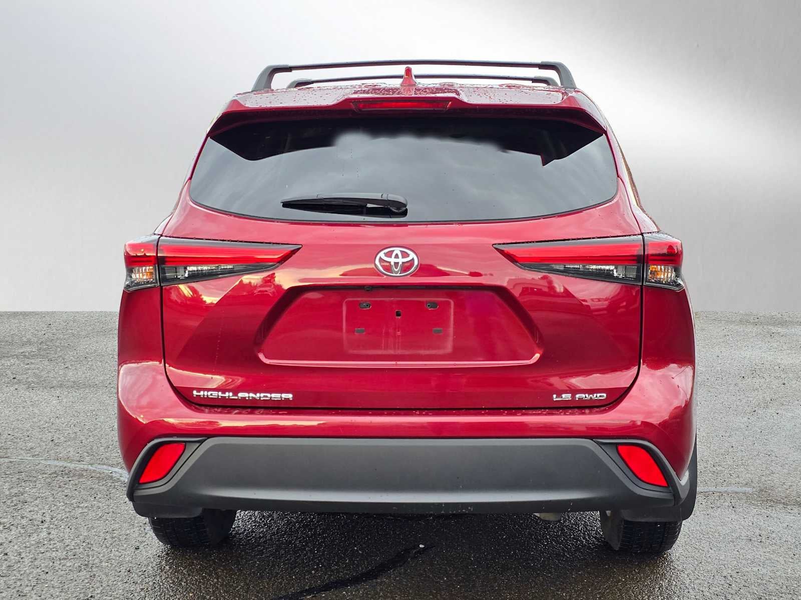 2020 Toyota Highlander LE