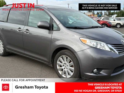 2016 Toyota Sienna XLE