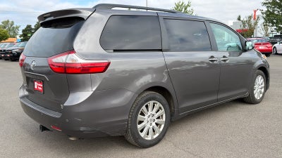 2016 Toyota Sienna XLE