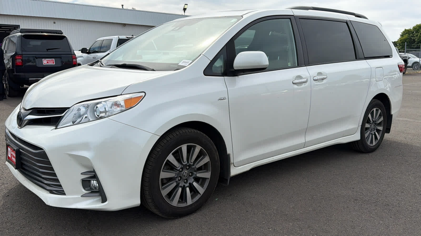 2020 Toyota Sienna XLE