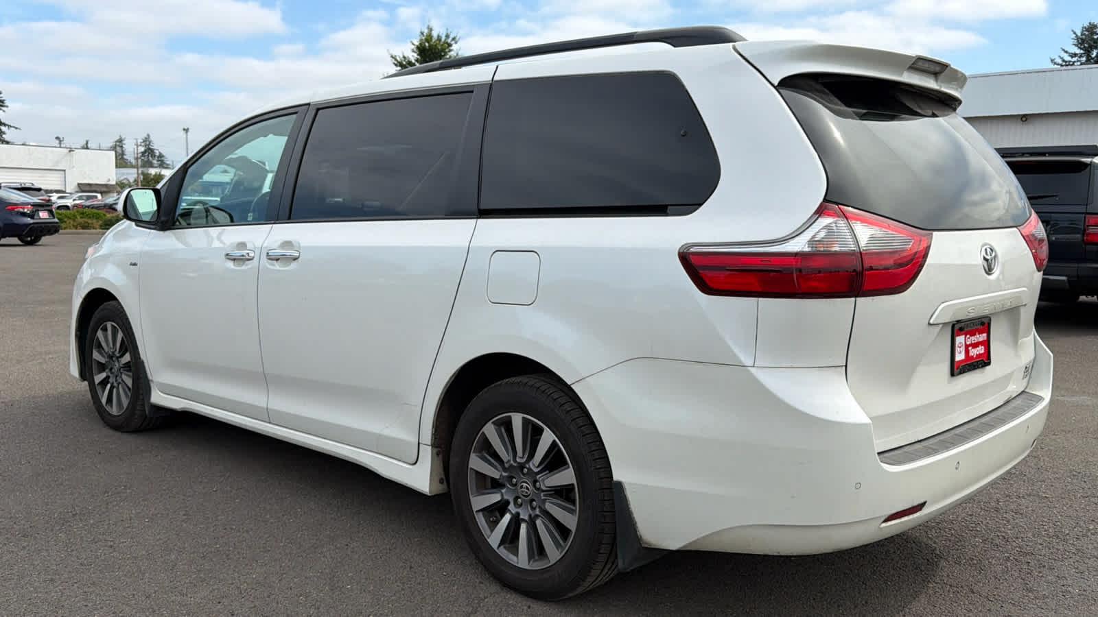 2020 Toyota Sienna XLE