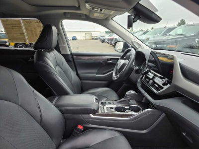 2022 Toyota Highlander Limited