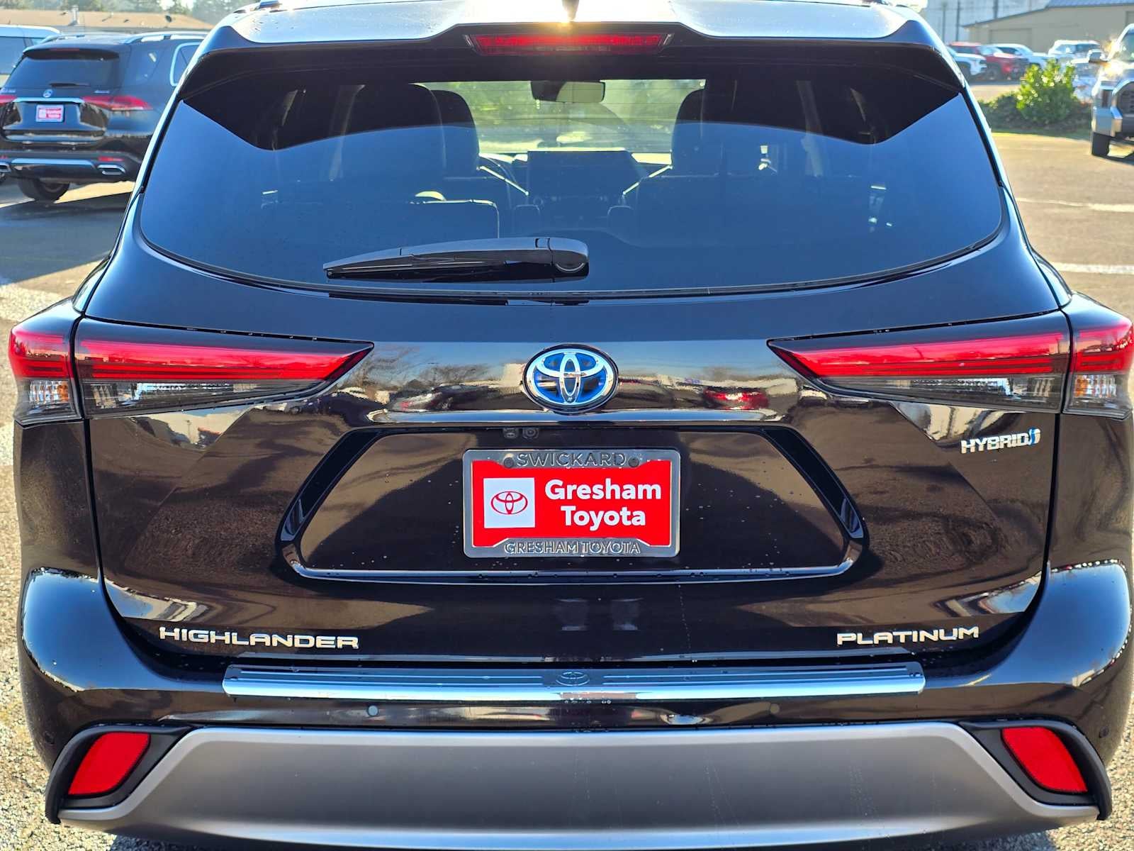 2021 Toyota Highlander Hybrid Platinum