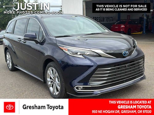 2024 Toyota Sienna Platinum