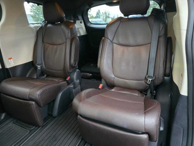 2023 Toyota Sienna Platinum