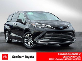 2023 Toyota Sienna Platinum