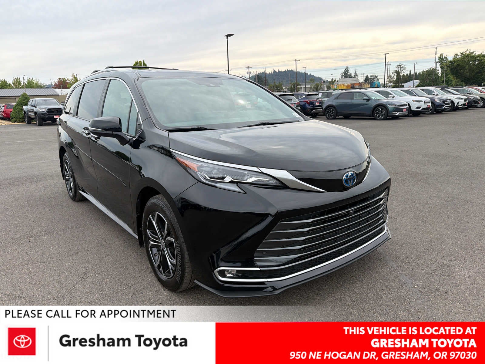2025 Toyota Sienna Platinum