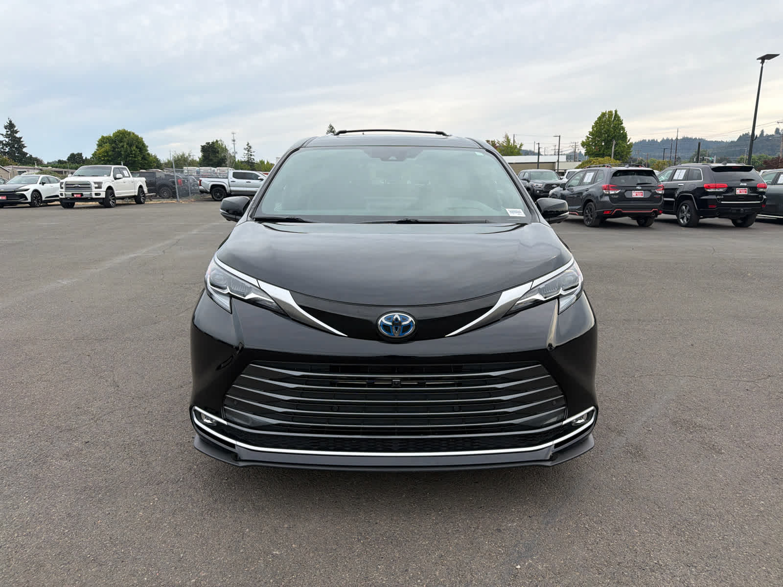 2025 Toyota Sienna Platinum