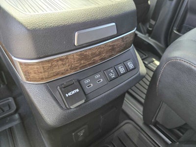 2025 Toyota Sienna Platinum