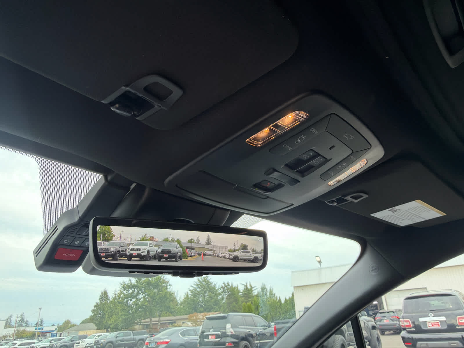 2025 Toyota Sienna Platinum