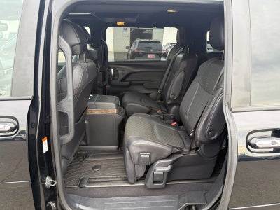 2025 Toyota Sienna Platinum