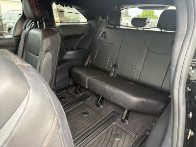 2025 Toyota Sienna Platinum
