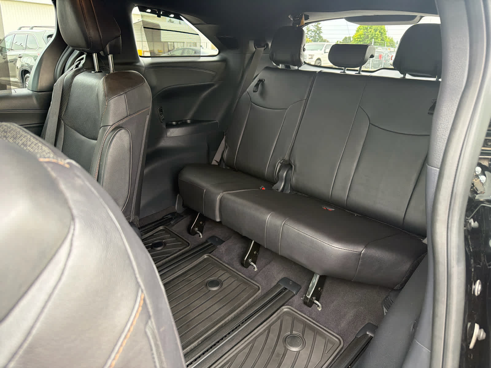2025 Toyota Sienna Platinum