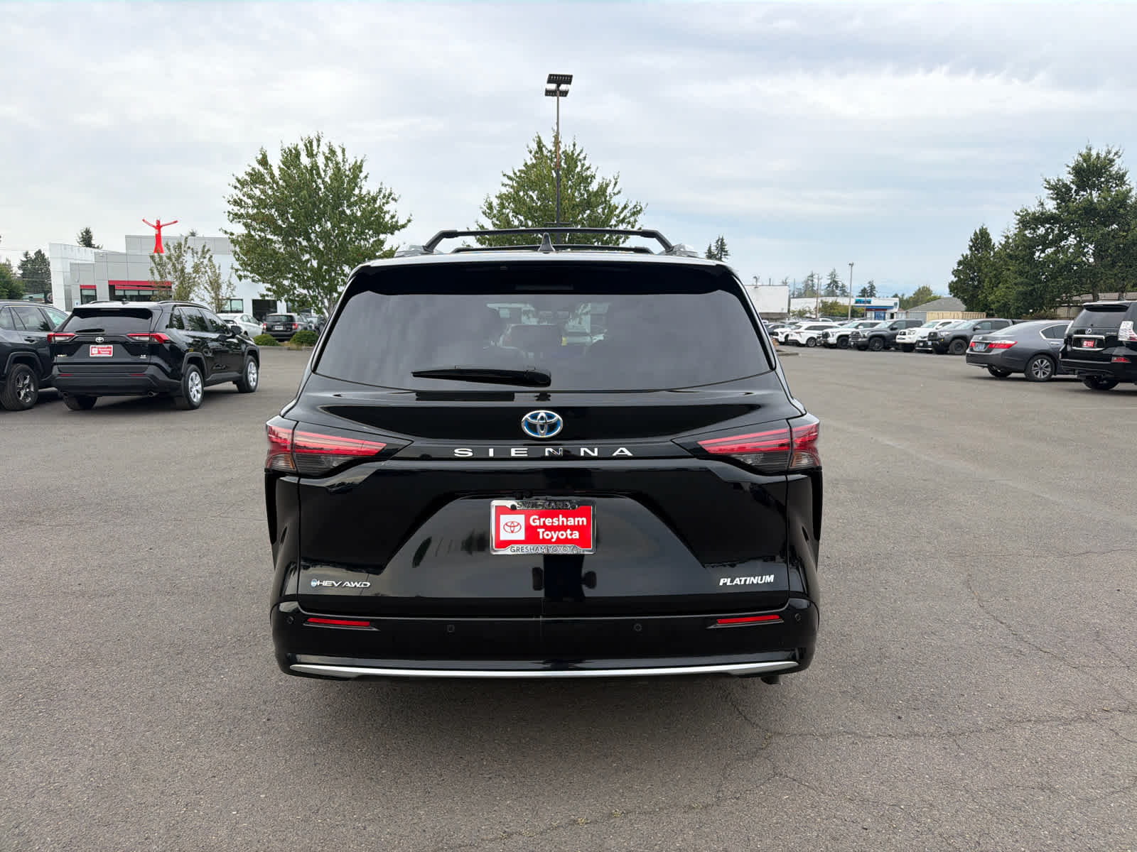 2025 Toyota Sienna Platinum