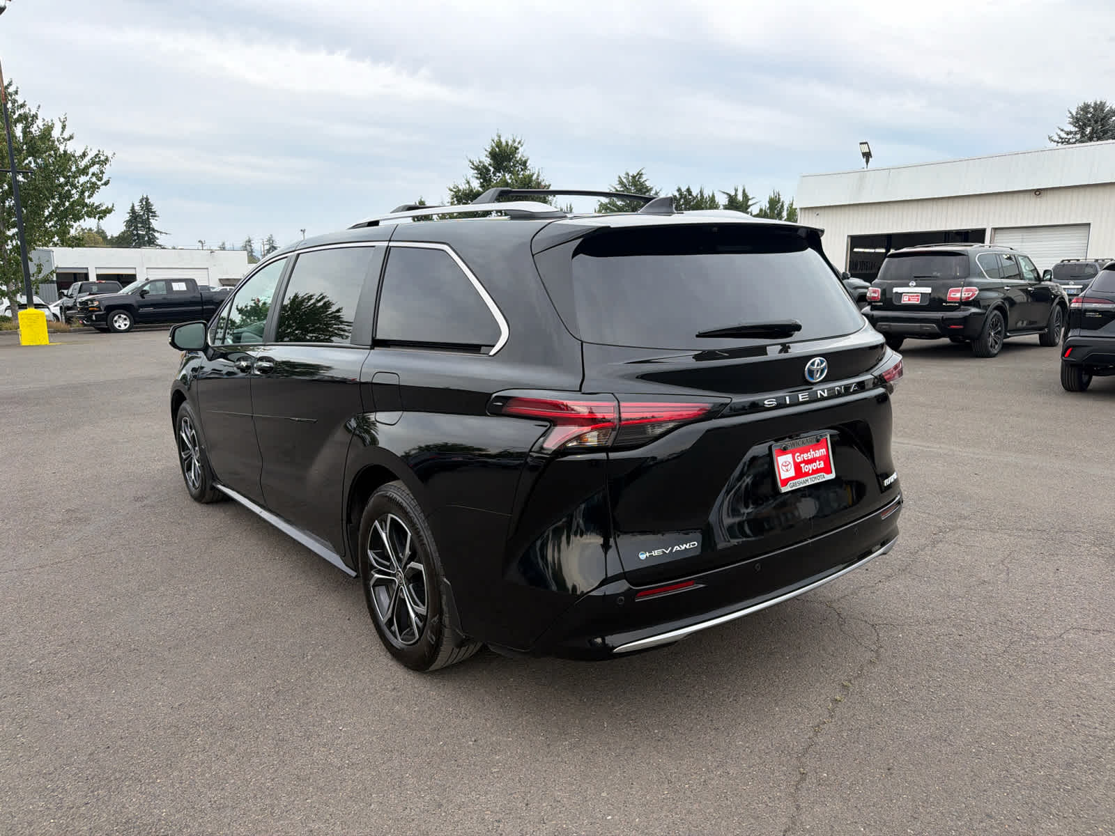 2025 Toyota Sienna Platinum
