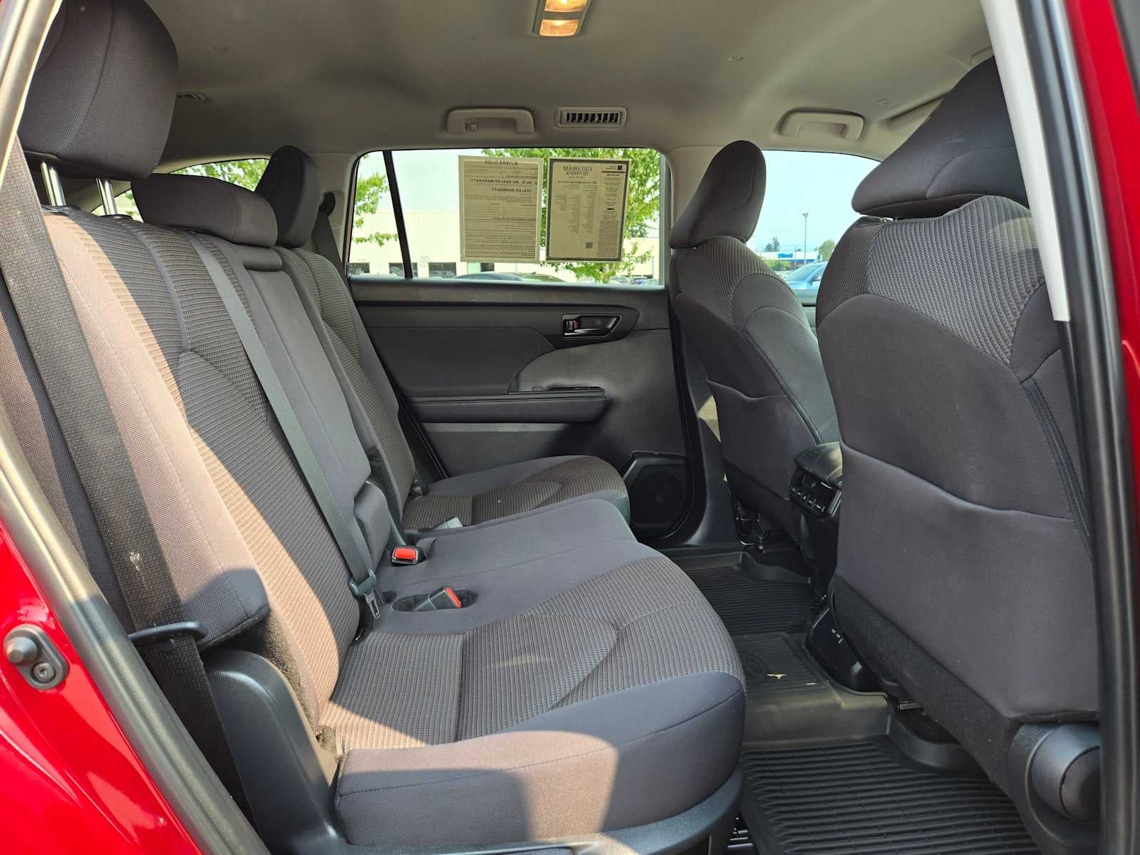 2024 Toyota Highlander Hybrid LE Nightshade