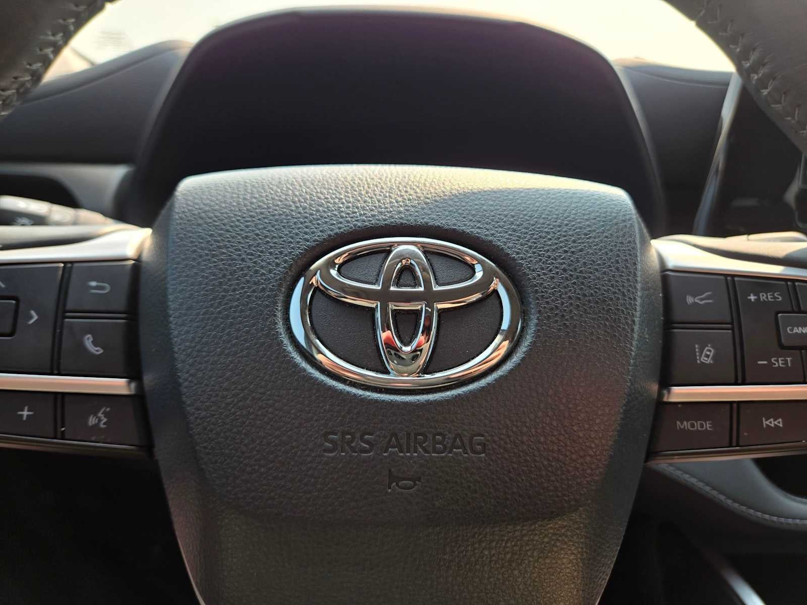 2024 Toyota Highlander Hybrid LE Nightshade