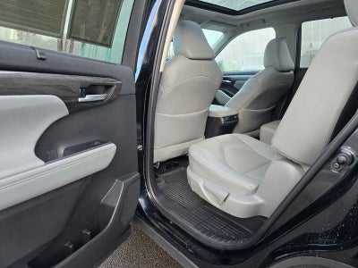 2024 Toyota Highlander Platinum
