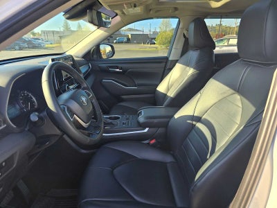 2024 Toyota Highlander XLE