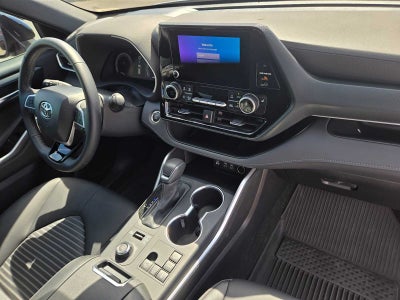 2026 Toyota Highlander XSE