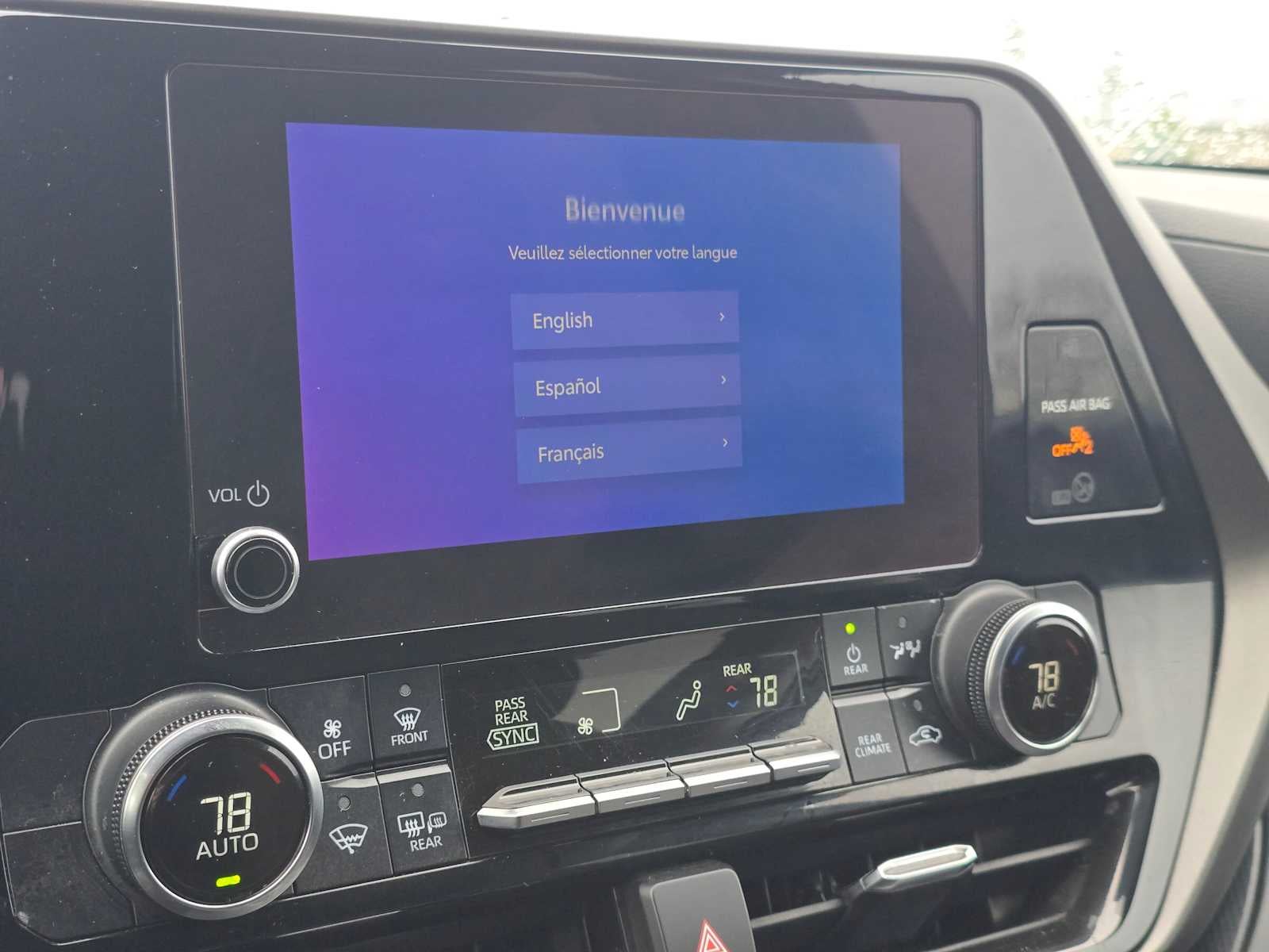 2023 Toyota Highlander LE