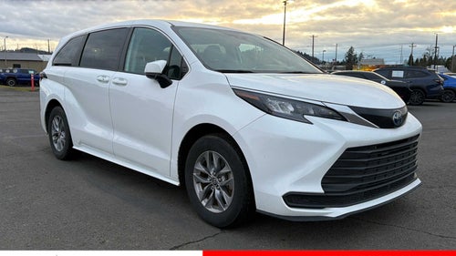 2024 Toyota Sienna LE