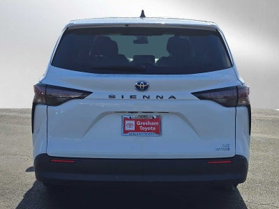 2024 Toyota Sienna LE
