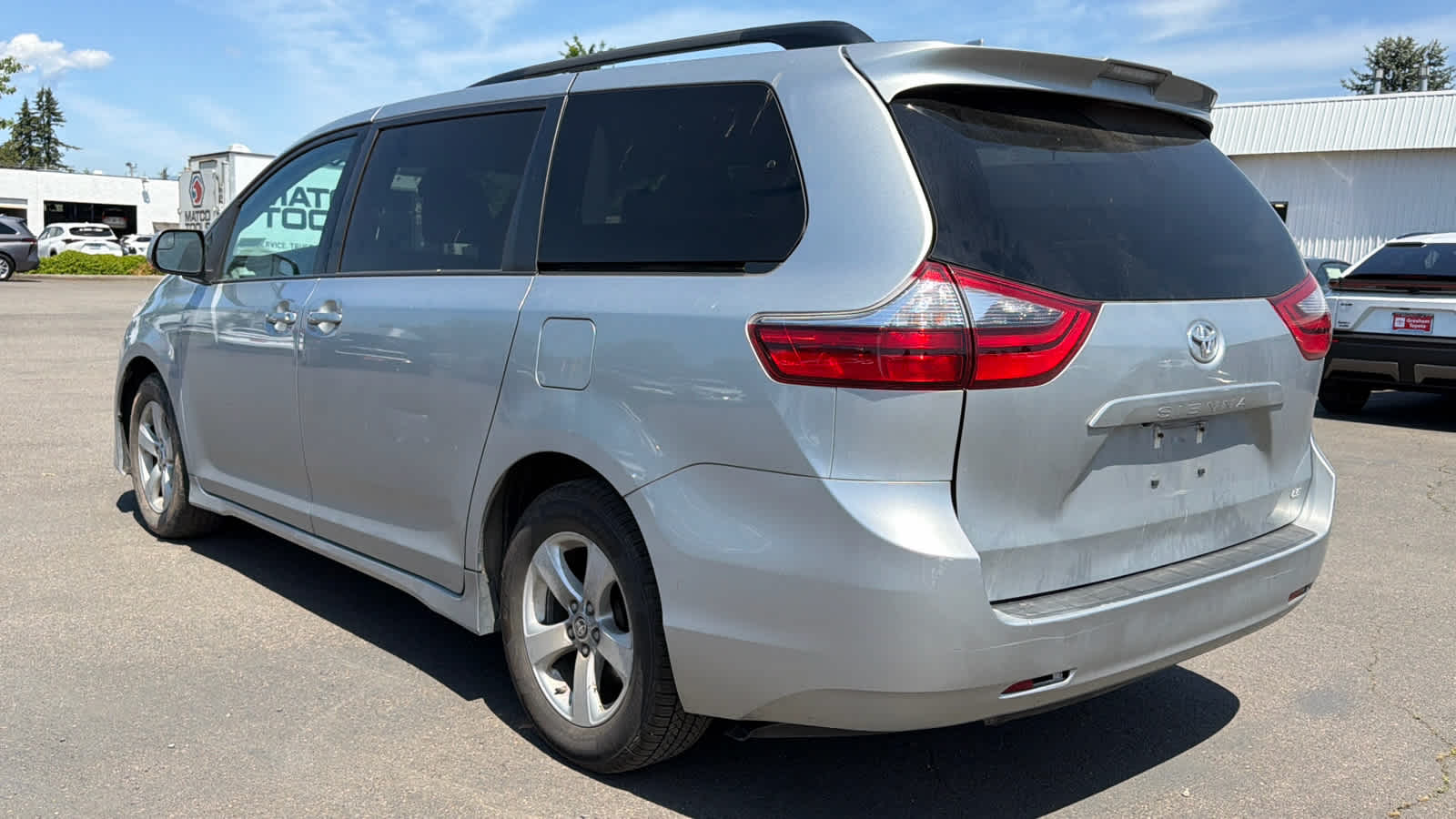 2020 Toyota Sienna LE