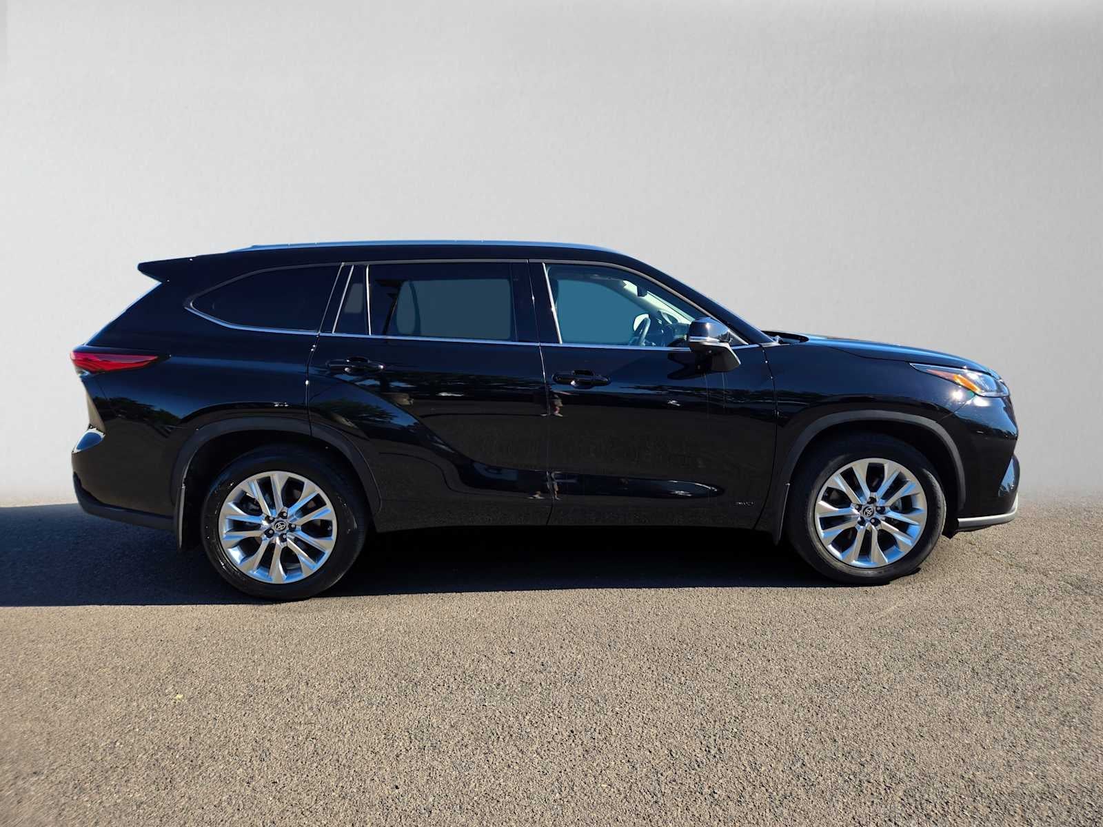 2023 Toyota Highlander Hybrid Limited
