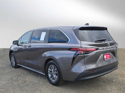 2021 Toyota Sienna XLE