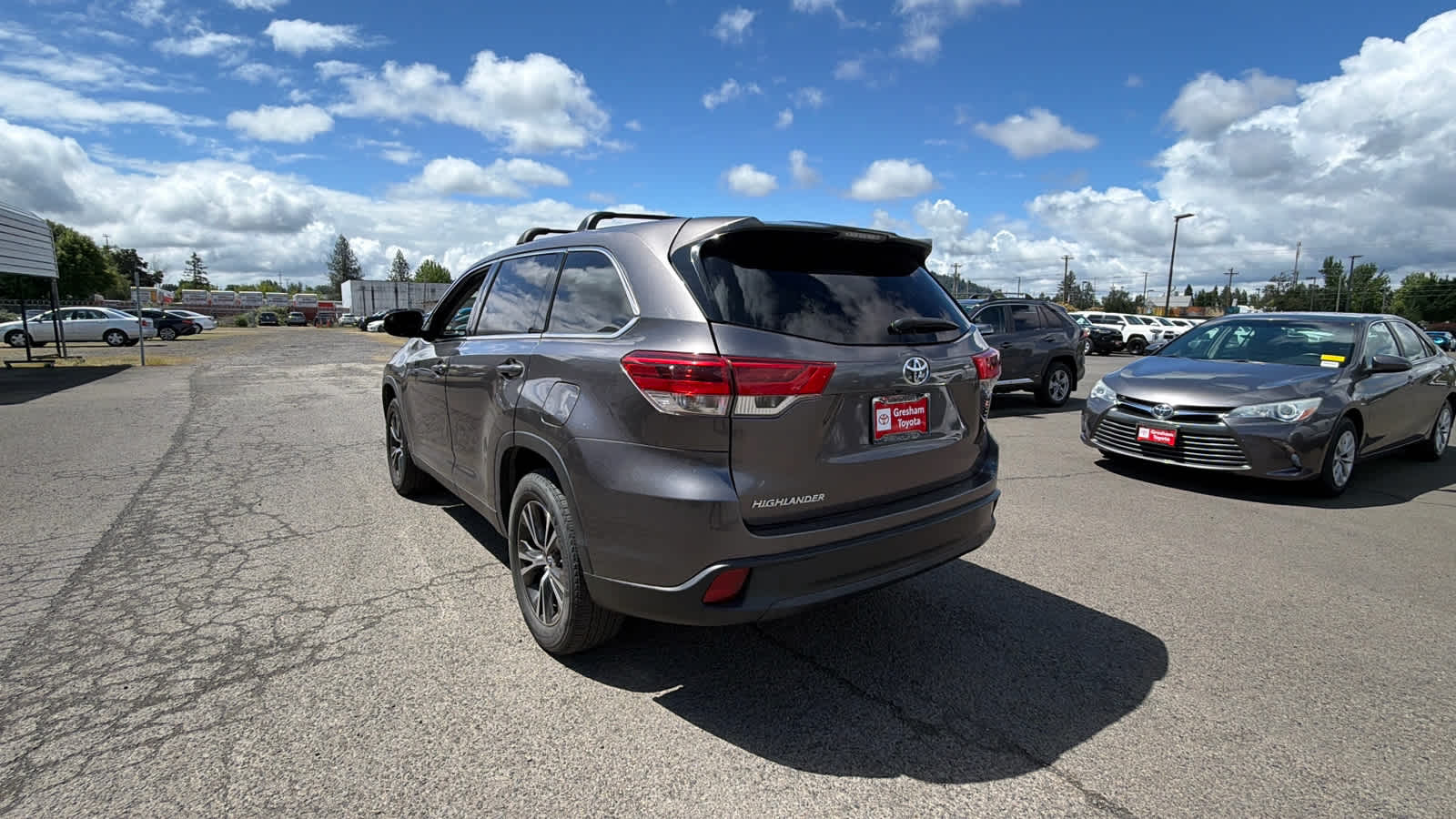 2019 Toyota Highlander LE