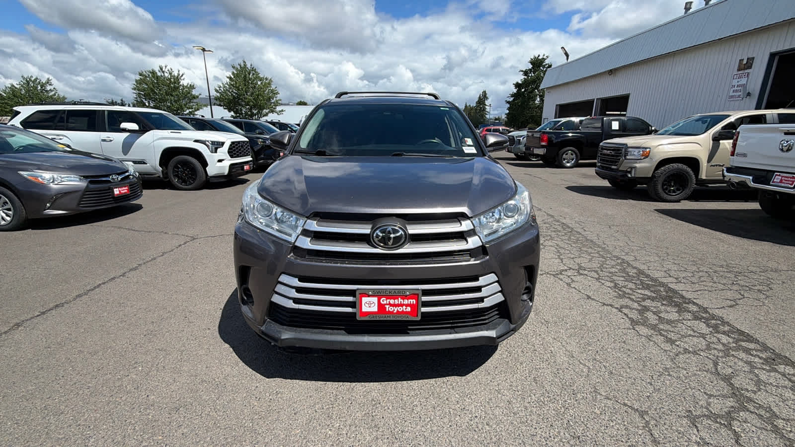 2019 Toyota Highlander LE
