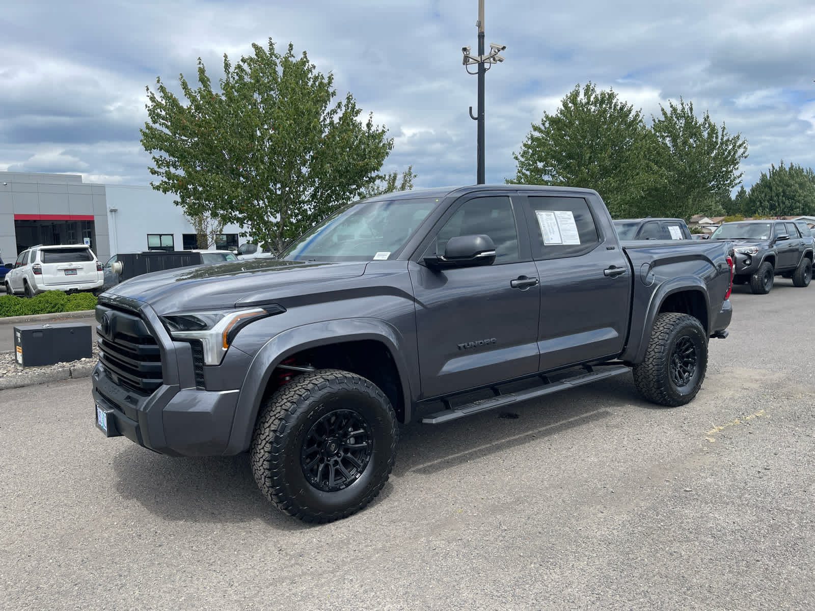 2025 Toyota Tundra SR5
