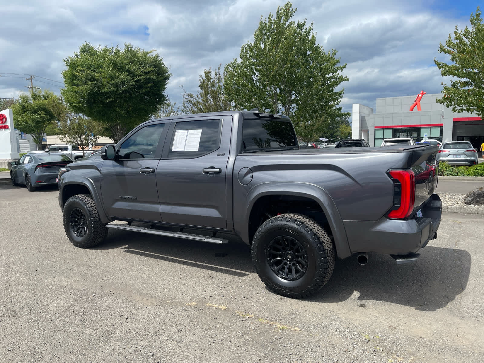 2025 Toyota Tundra SR5