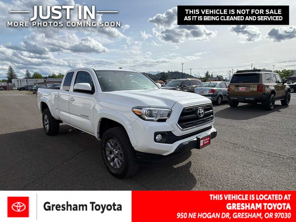 2017 Toyota Tacoma SR5